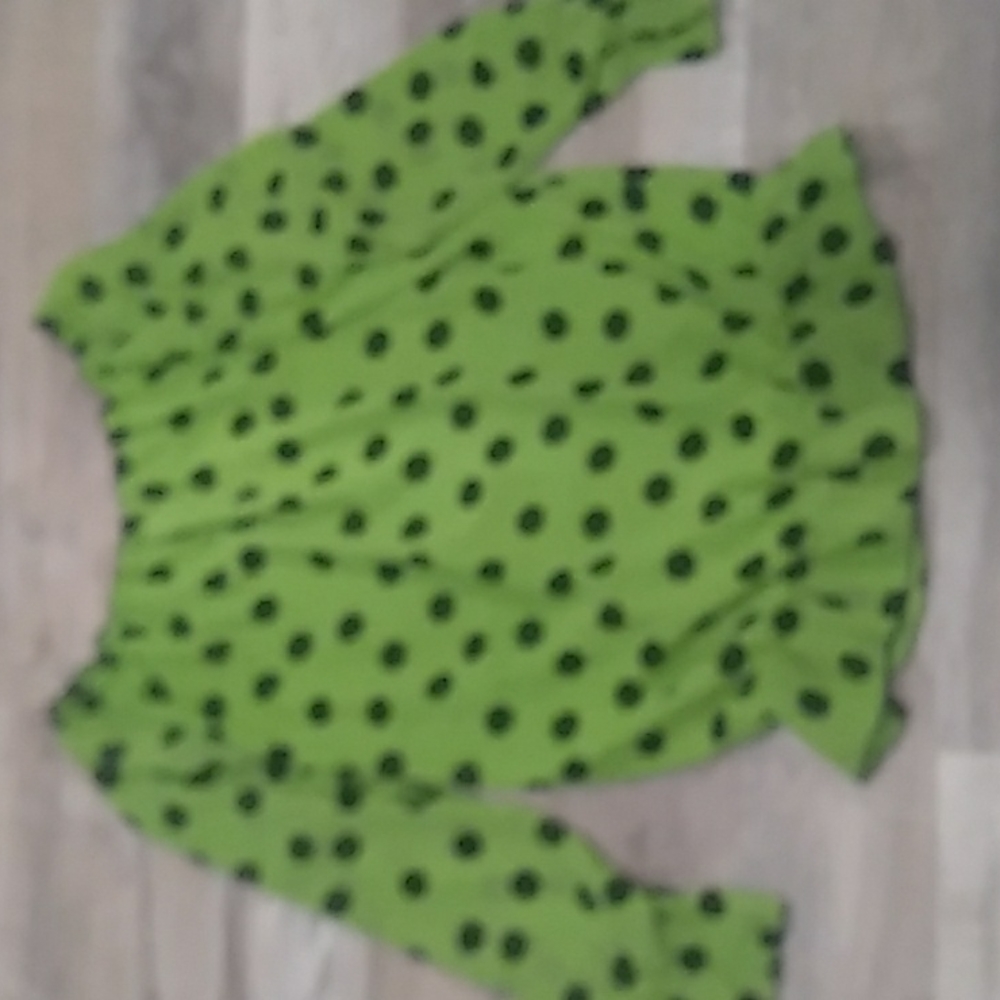 Polka dot top